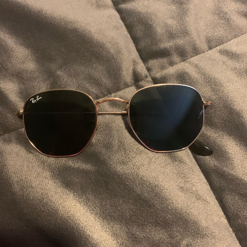 Ray-Ban hexagonal flat lenses